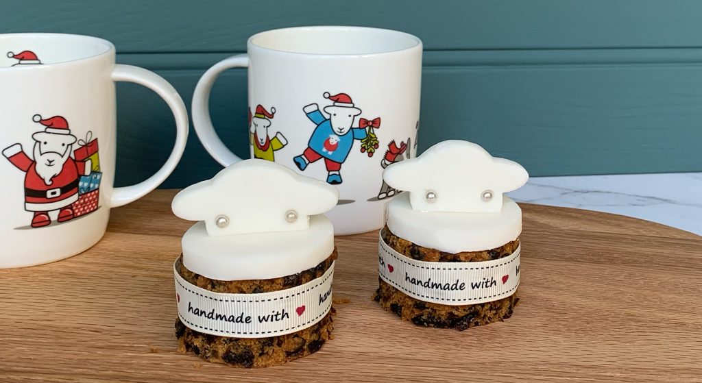 Herdy Christmas Cakes landscape